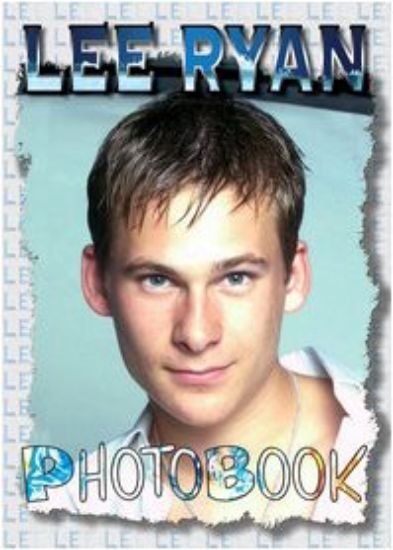 Immagine di LEE RYAN PHOTOBOOK