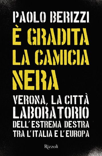 Immagine di E` GRADITA LA CAMICIA NERA